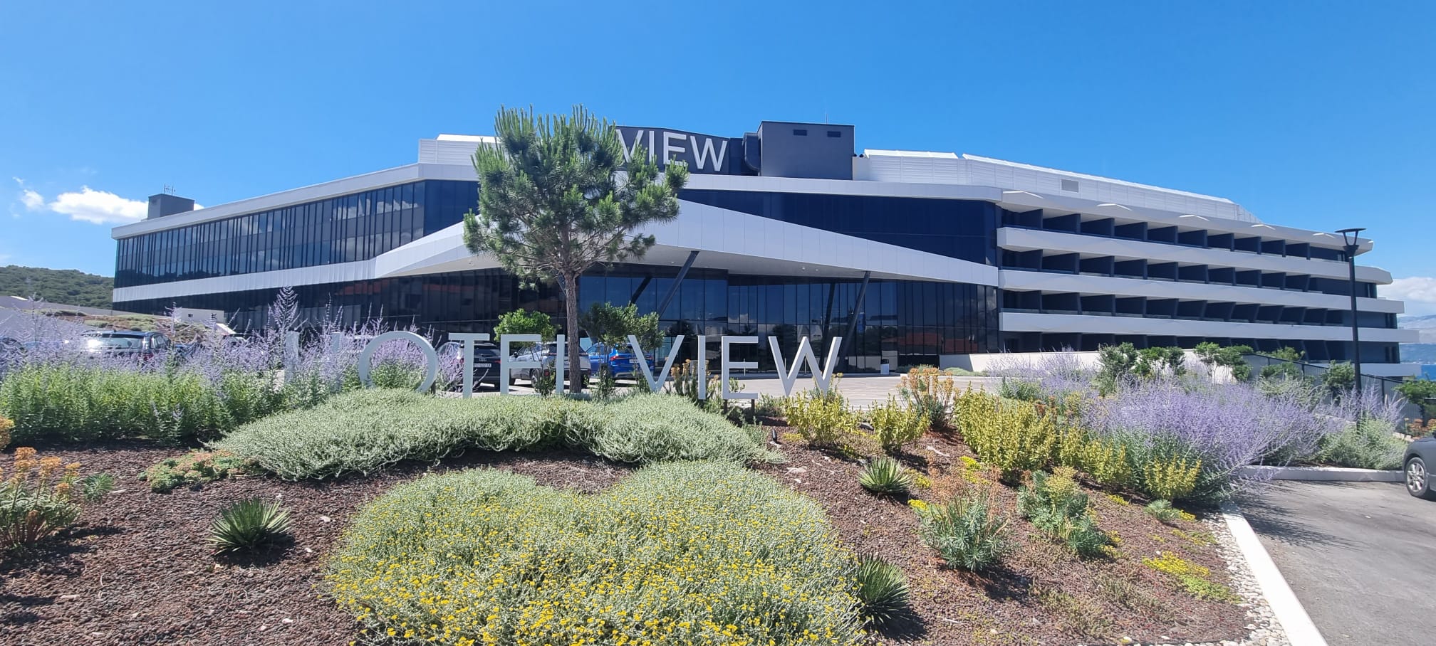 Grand View Hotel