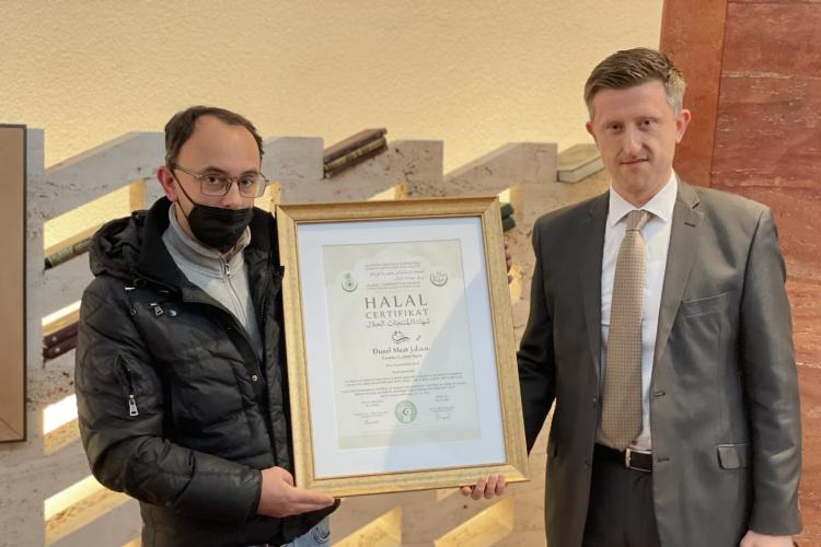 Halal Certificate Awarded to Đuzel Meat